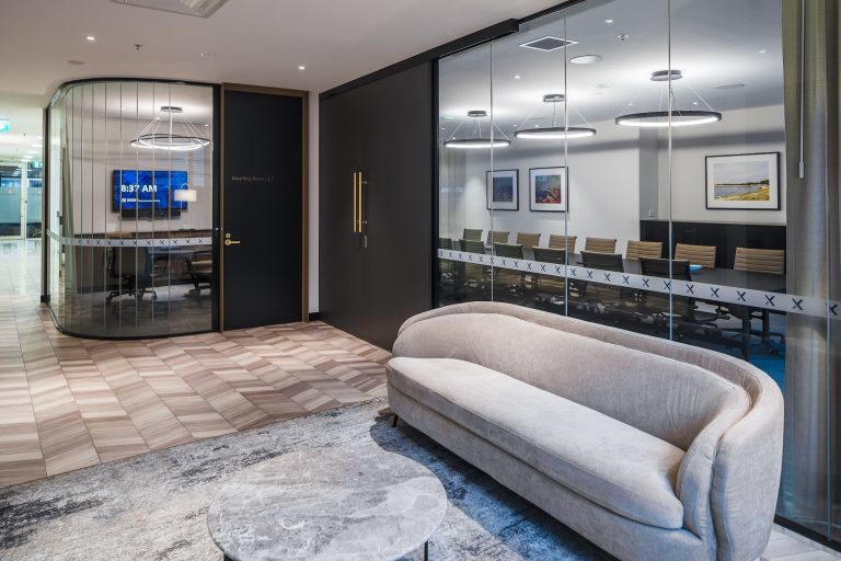Perth Citi Fitout - open plan office vs closed office, office layout, office with cubicles - solutions